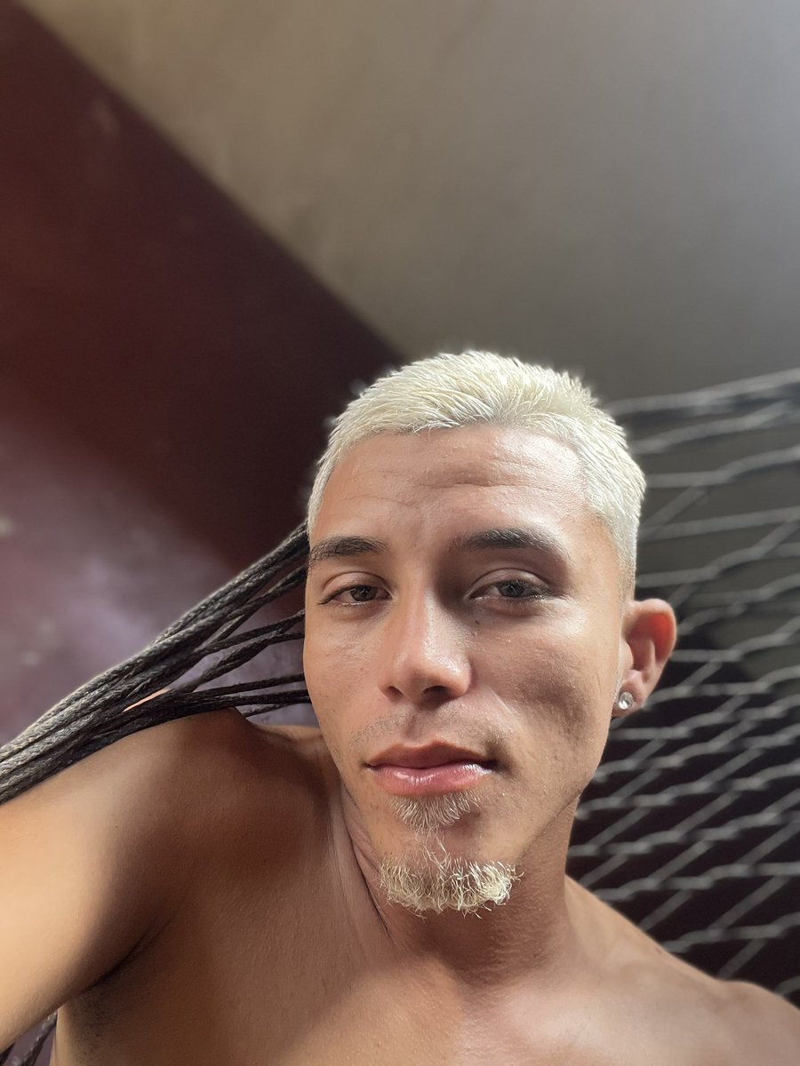 dgsousa021_'s tweet photo. 🤴🏼🥰 https://t.co/DGeJkocu7J