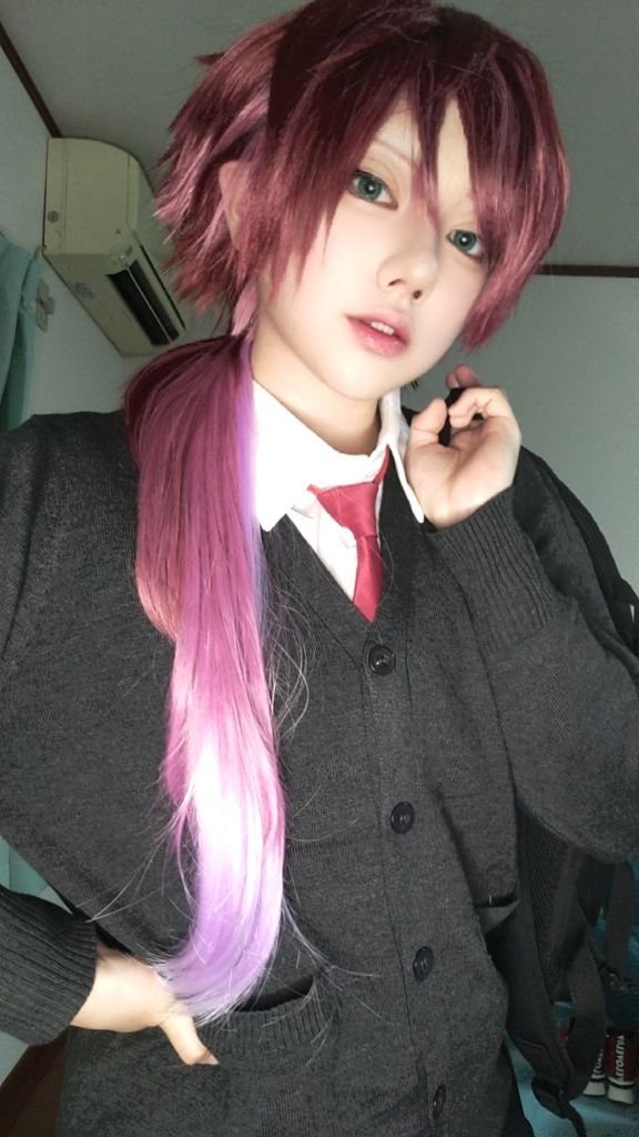 si__926's tweet photo. 💸🗝️/cosplay

　　一緒に帰ろうぜ〜

#cosplay 
#ローレン・イロアスコスプレ 
#にじさんじコスプレ 
#コスプレイヤー 
#コスプレイヤーさんと繋がりたい 
#にじさんじレイヤーさんと繋がりたい https://t.co/aAdcVWQjUr