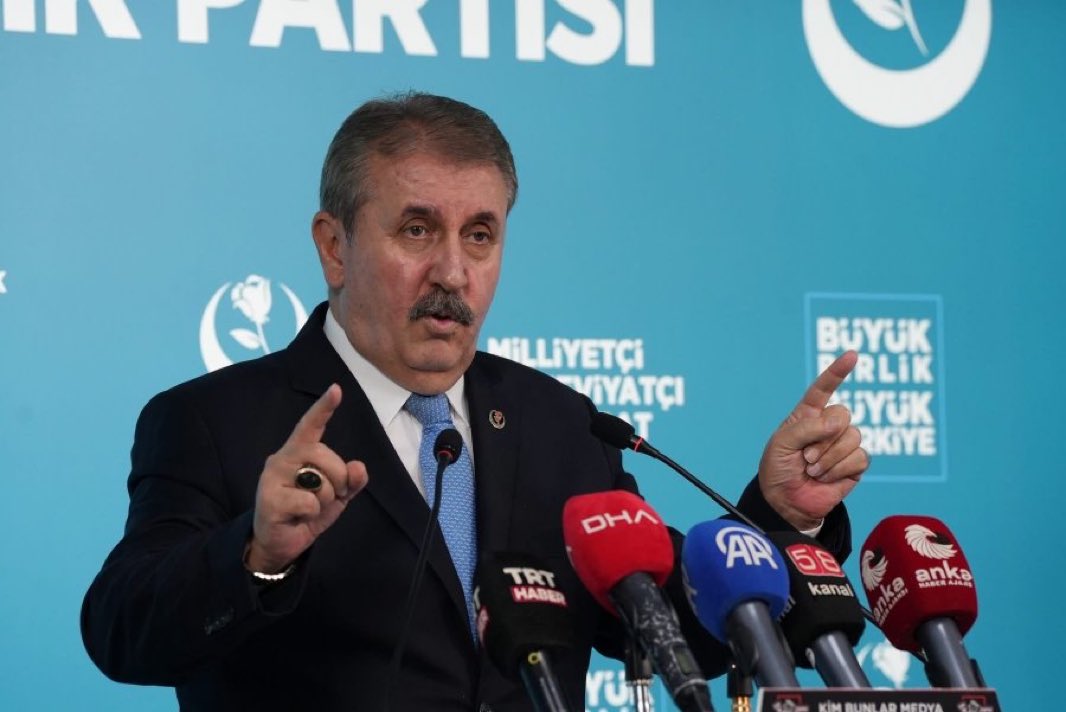 U_Hareketi's tweet photo. BBP Genel başkanı @Mustafa_Destici basın toplantısından ;  

👋 “Doğu Türkistan Çin toprağı değildir "

Çinin işgalini tanımıyoruz , derhal işgale son vermesini bekliyoruz https://t.co/whHfCy1b2X