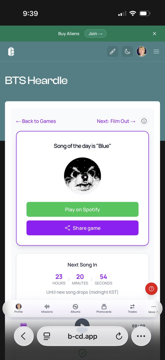 cpymaef's tweet photo. Hola comparto mis resultados de los juegos de https://t.co/xJ4C4fELbu app 💜🎉
BTS Heardle: Blue
Film Out: LOVE YOURSELF Highlight Reel
Blue & Grey: STAGE
So 4 More:
#bcdapp
#bcdheardle
#filmout
#blueandgrey
#So4more
#TakeTwo https://t.co/mMZIWt3FOh