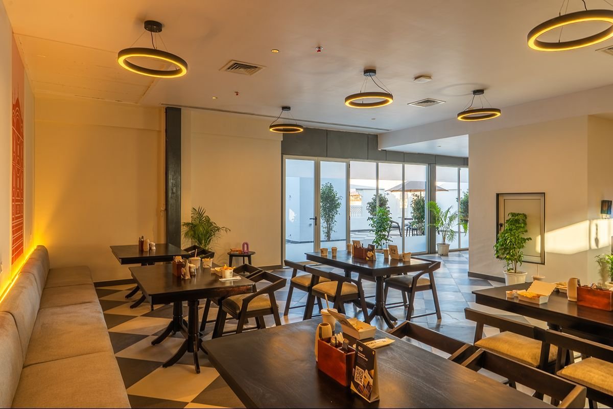 SahityaRoy07's tweet photo. For the next 5 days, this isn't just a venue, it's your startup HQ. ⚡

Expect whiteboards full of ideas, late-night debugging, and unforgettable founder conversations.

Stellar Builders residency Jaipur 🔥

Comment "Stellar " to get the application link 🖇️ https://t.co/82KPhElZa1