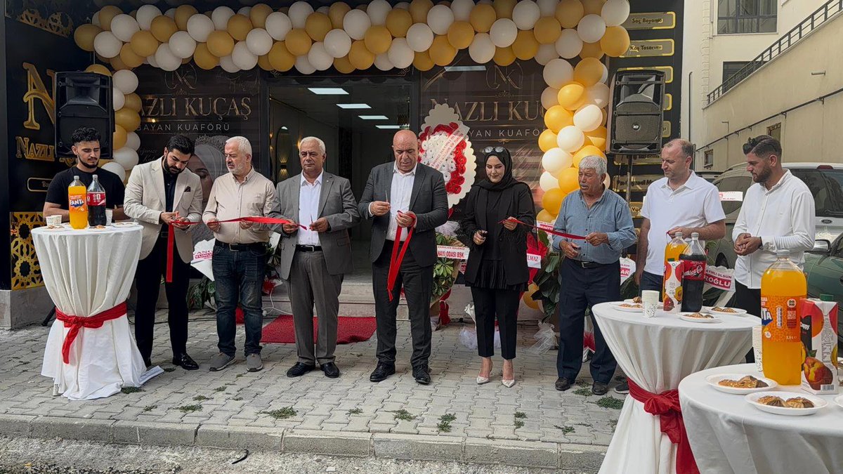 Ercistso's tweet photo. Vanyolu Mahallesi Aras Kargo Arkası İlim Yayma Cemiyeti yanında faaliyete başlayan Nazlı KUÇAŞ 'a ait NAZLI KUÇAŞ BAYAN KUAFÖRÜ Ünvanlı işyerinin açılışını gerçekleştirdik. İşyerinin KUÇAŞ ailesi ve ilçemize hayırlı olmasını temenni eder bol kazançlar dileriz https://t.co/22MVlWN510