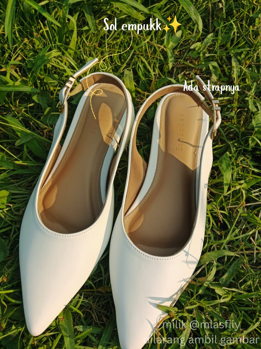 marklezmar's tweet photo. fix ini heels bakalan sering aku pakaii, ga begitu tinggi 3 cm ajaa, dan ini empukkk bgt sol nya ga bikin kaki sakit 🤏✨🌷

🔗 https://t.co/ItBNhMaqbV https://t.co/tl787zMXoF