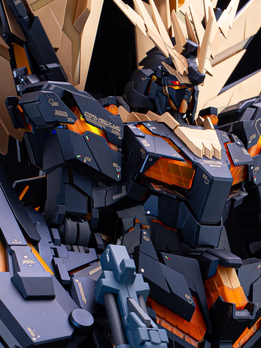 PG 1/60 RX-0[N] ユニコーンガンダム2号機 バンシィ・ノルン LED