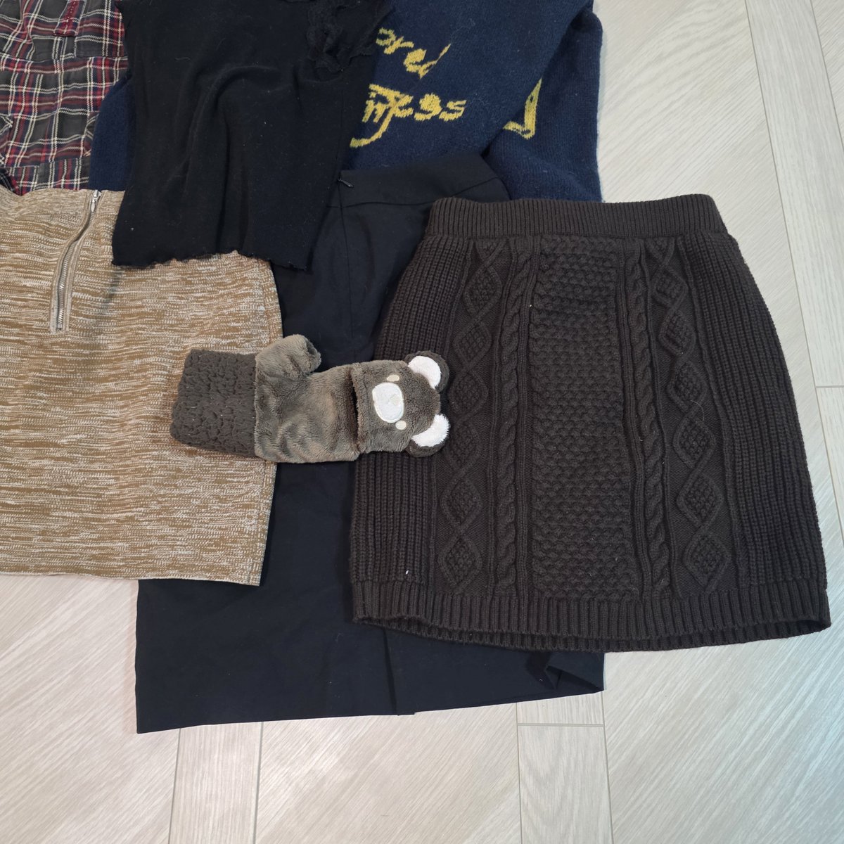 mifo2004si's tweet photo. 救出品
JK?
匂い残ってます。
#救出
＃お譲り
#Q出品
#救出品
#使用済み下着
#下着救出 https://t.co/SrQFaIB2NG