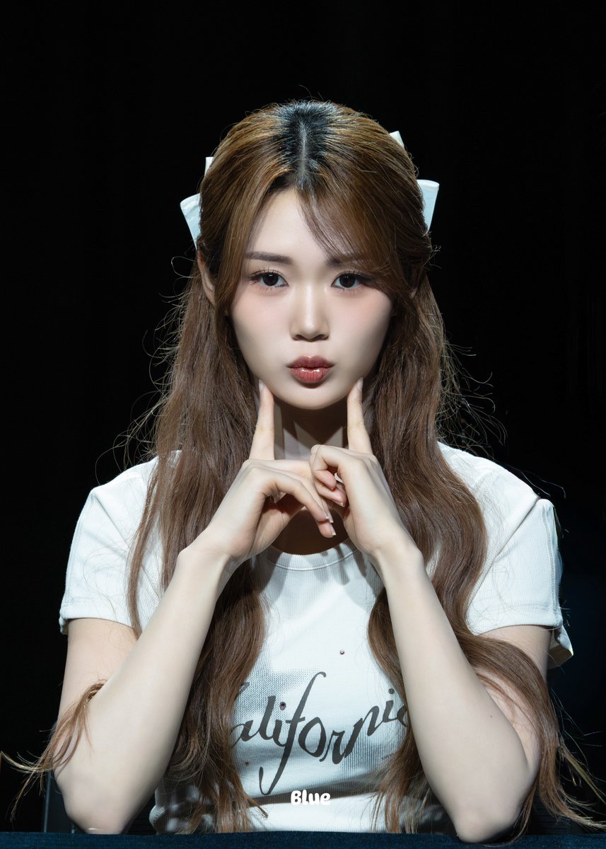 Blue_Yubin's tweet photo. 250914 HQ

#tripleS #공유빈
#트리플에스 #YuBin https://t.co/m3tkQ3laRd