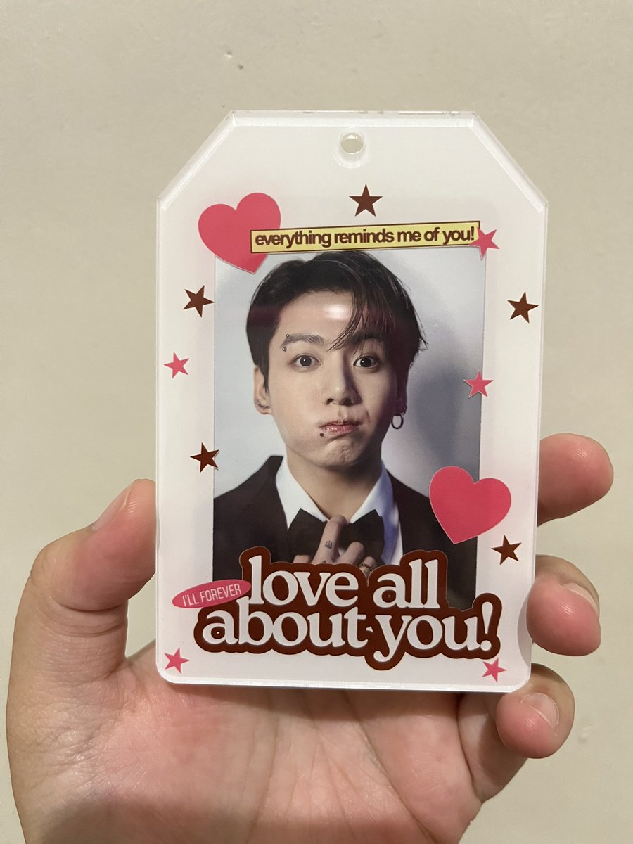 Ninibara16_'s tweet photo. * Lovely Mail* 

Thank you dumating na yung acrylic pc holder ko 💜😩 lahat ng iniistan ko bagay sa pc holder na toh kaya eto binili ko love it po 5 star ka sakin maem! 
-@rainbowkvs https://t.co/mMsW6cZ06y