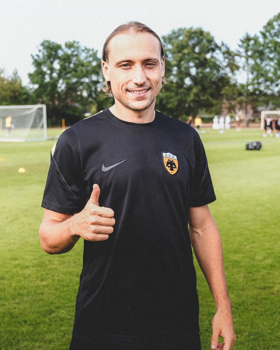 mercatosphera's tweet photo. 🇬🇷 El #AEK ha fichado al medio-ofensivo croata Lovro Majer (28 | #Wolfsburgo) por 6.000.000 €. Firma hasta junio de 2030. https://t.co/cLRHRI1NGZ
