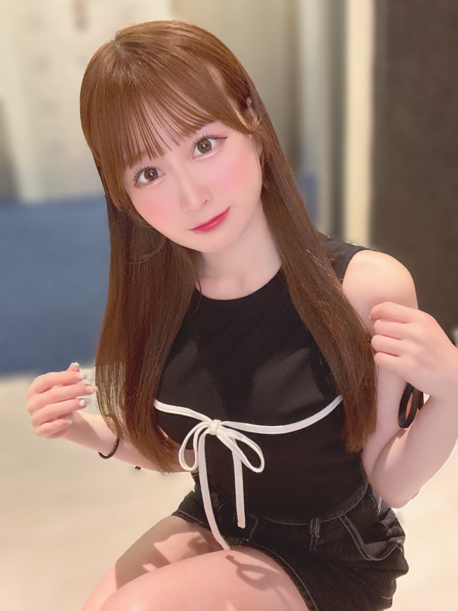 PtA_kokone's tweet photo. お姉さんは好きですか？❤︎ https://t.co/tQo7keqNuD