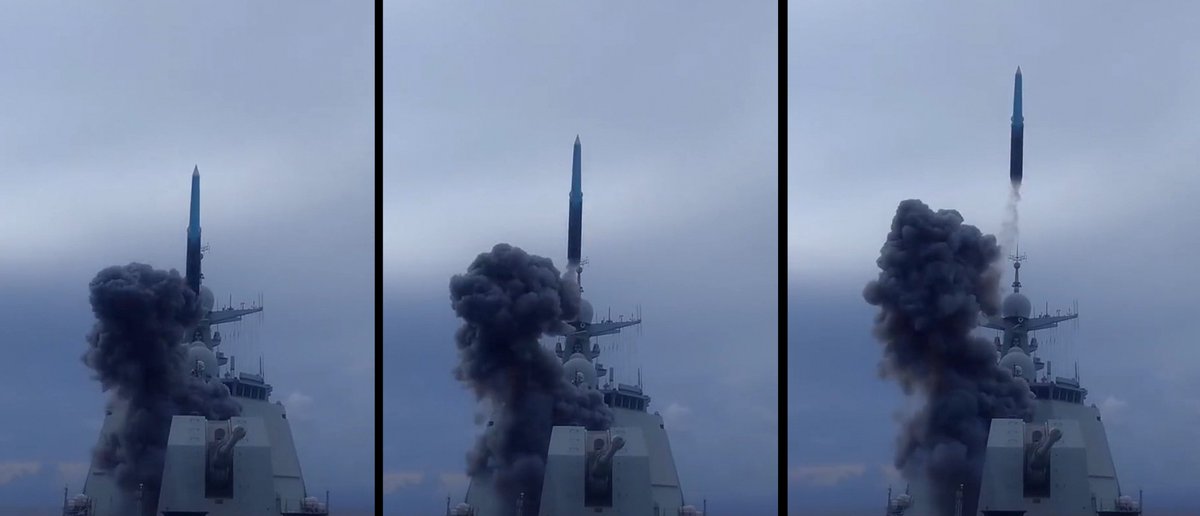 zhao_dashuai's tweet photo. YJ-20 ship launched anti-ship hypersonic missile.

In the final stage of YJ-20's flight, the missile executes a near-vertical dive to strike the target from above at Mach 10. Perfect to target the wide and flat flight decks of aircraft carriers. https://t.co/IJMN77XYDc