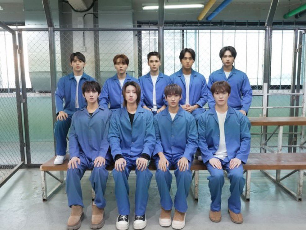 hyenchell_17's tweet photo. 아 웃는거 귀여워!!!!!! https://t.co/lmndFu1Oin
