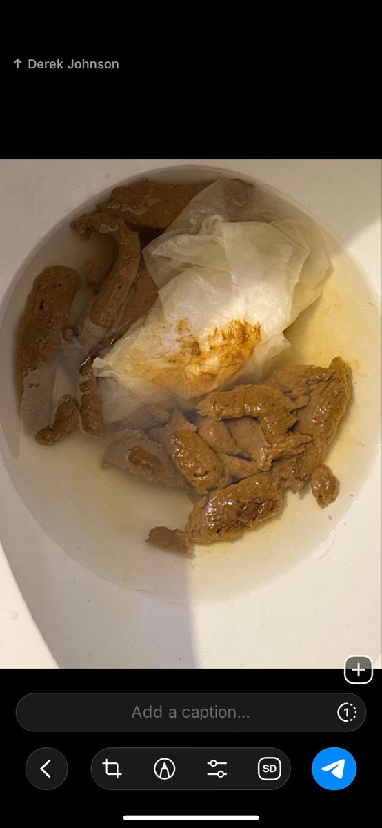 gassyjasmine's tweet photo. Yea never eating that again. FML 🫘 🌭 🤢 💨 ts smell lethal.. #farts #gassy #fartfetish #ffc #scat #scatfetish #eproctophilia #gassygirls #latinafarts #bubblyfarts https://t.co/ajYuPL6Dz5
