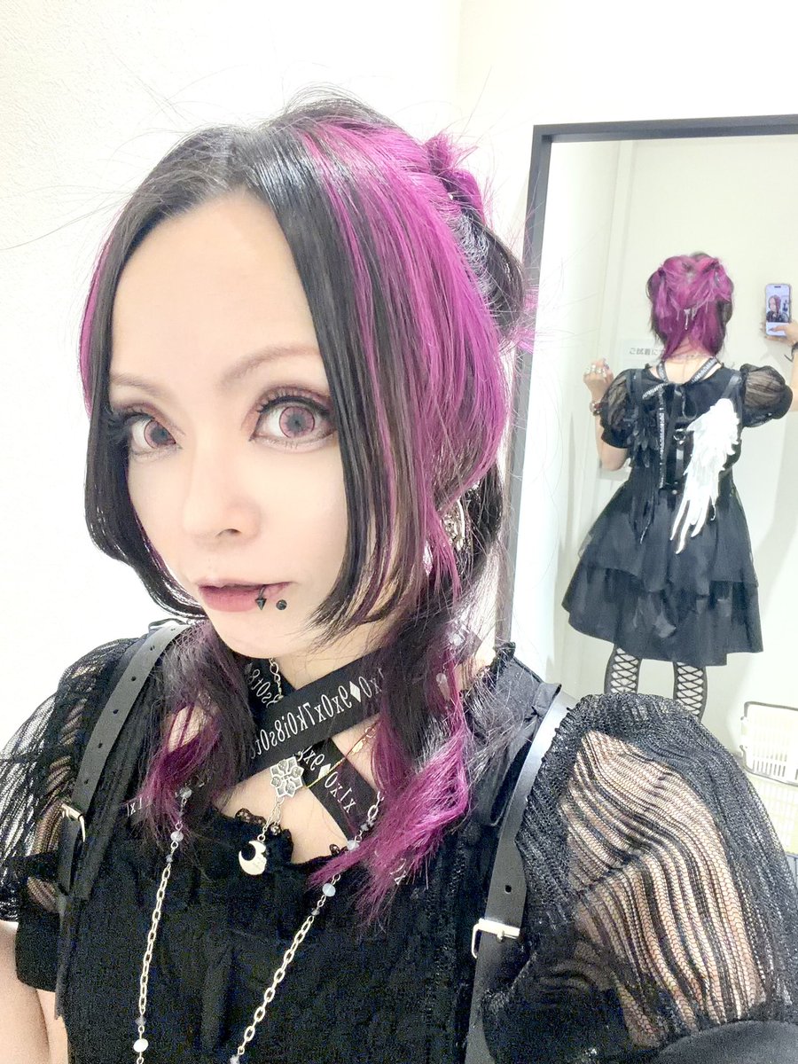 今日はxxkistのワンピとMIHOMATSUDAのニーハイでぶりっ子してやった