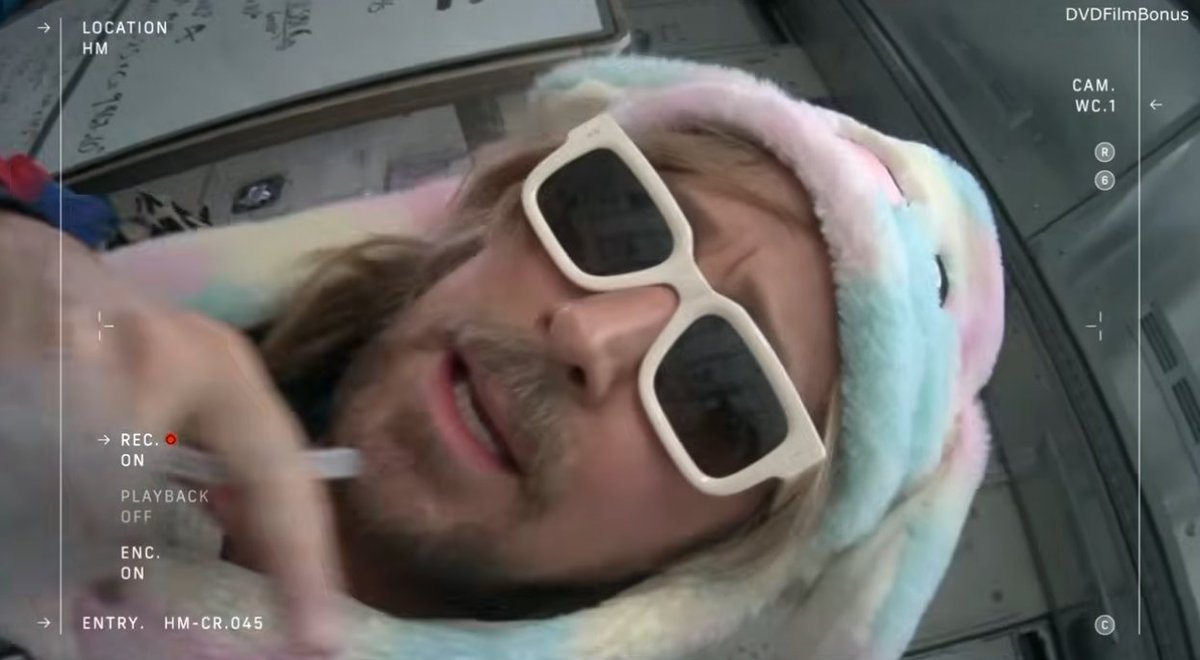 __tls123's tweet photo. ryland grace from project hail mary and his youtube channel https://t.co/vKWsLEA8O2