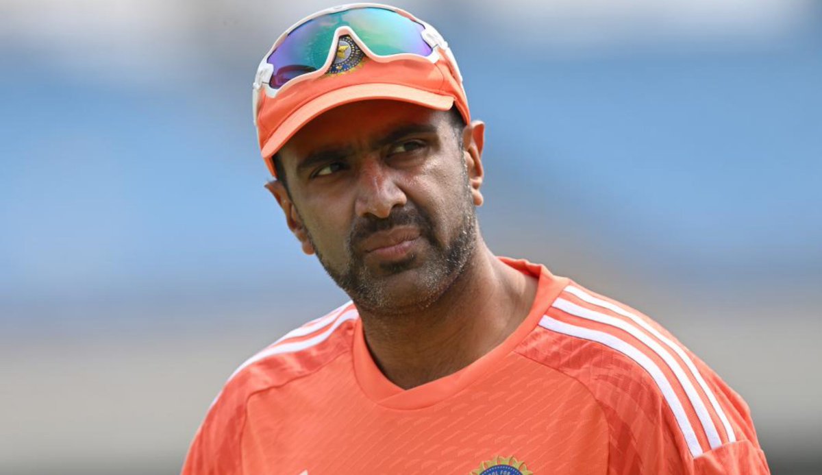 arshdeep3444's tweet photo. 🚨 New Chief Selector for Team India 🚨

Ajit Agarkar's tenure as Team India's Chief Selector will come to an end in September.
 The BCCI is expected to appoint a new Chief Selector, and former India off-spinner Ravichandran Ashwin has reportedly emerged as one of the leading contenders for the role.