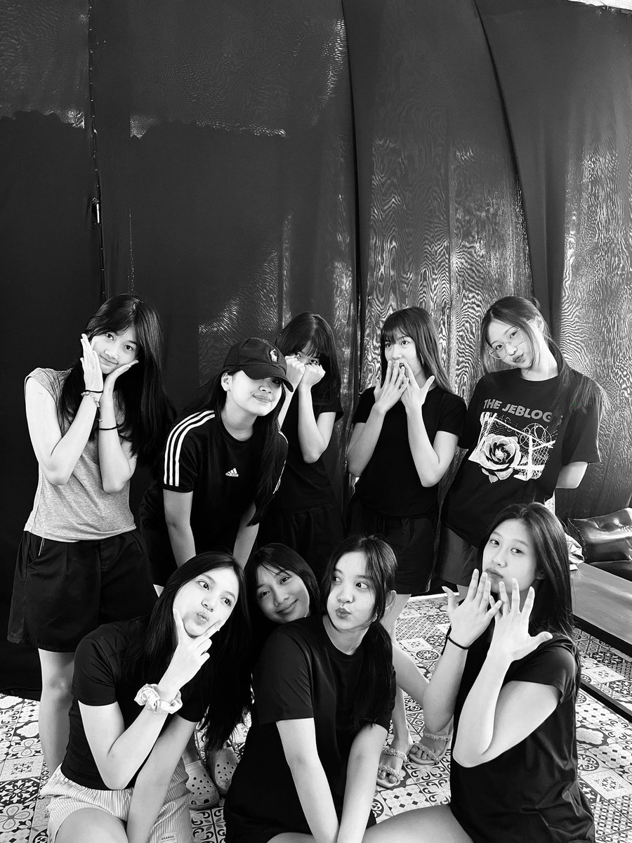 Giaa_JKT48's tweet photo. #13ersembilan 🤍 https://t.co/KVvMxuuLgJ