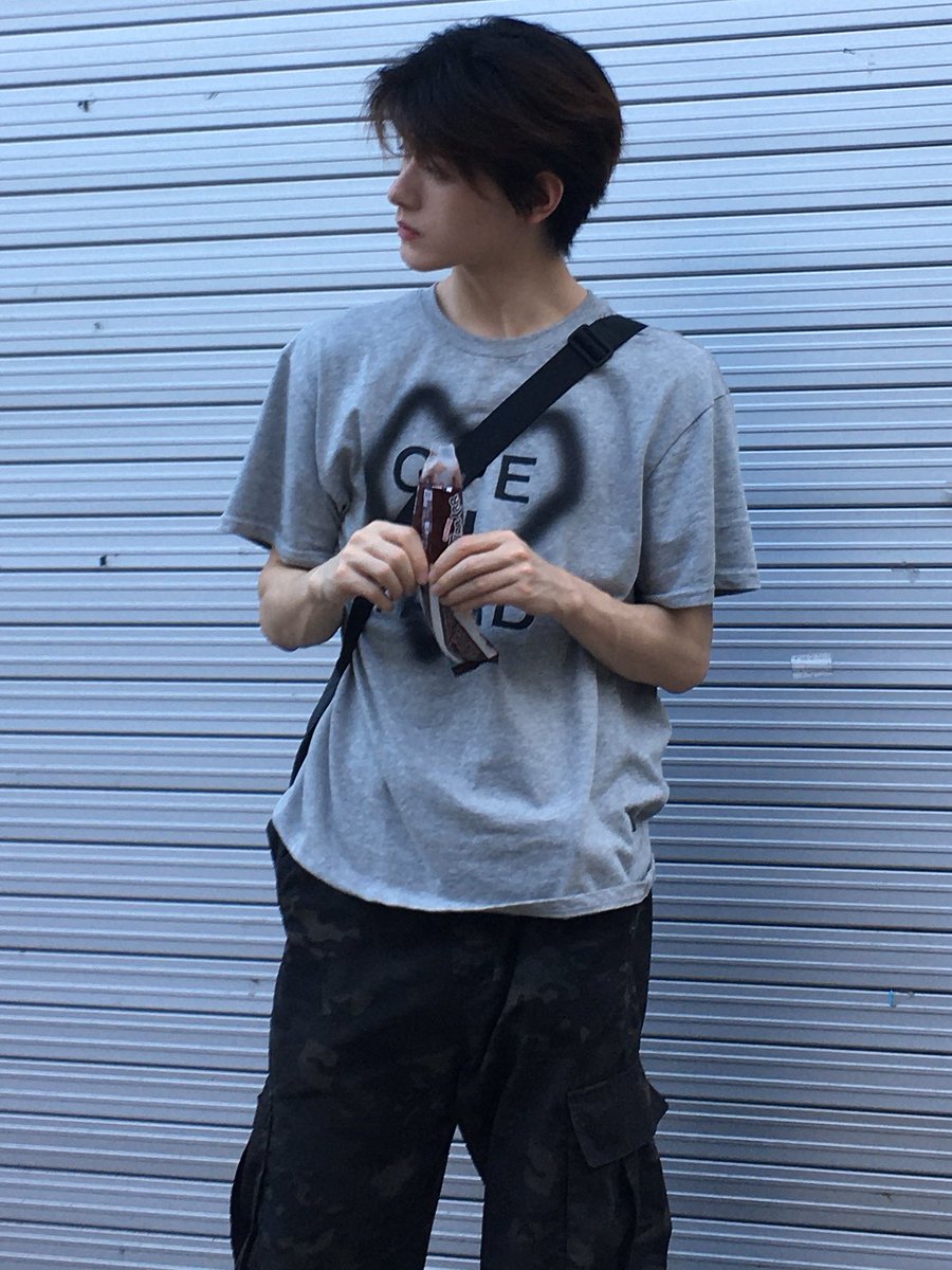 AM8IC_MEMBER's tweet photo. [🐺💬] 
👀 
#AM8IC #엠빅 #エムビック 
#CHUNGYI #청이 #チョンイ #成亿 https://t.co/e5mGzvKZOS
