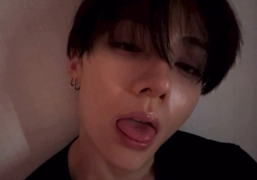 19wons's tweet photo. wonie and his blep https://t.co/27rN7nJMmB