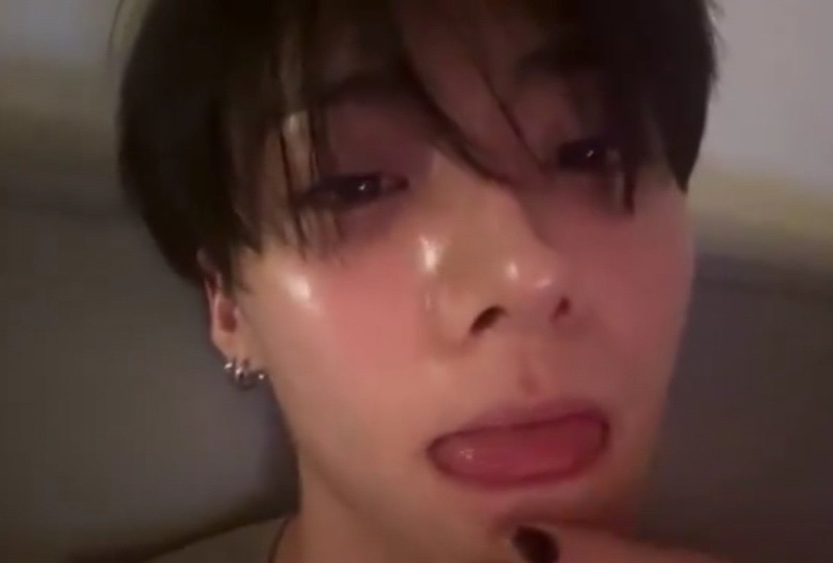 19wons's tweet photo. wonie and his blep https://t.co/27rN7nJMmB