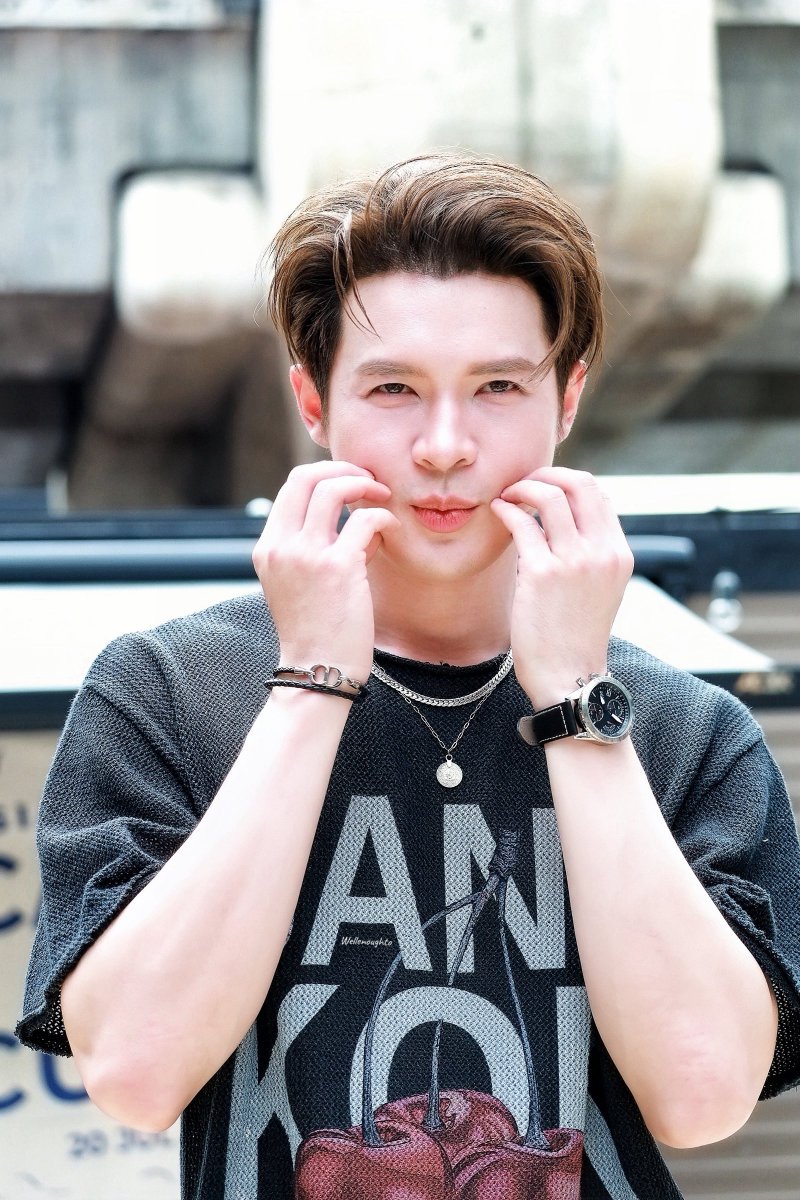 Wellenoughto's tweet photo. เผลอแบ้ววบ่อยเจงๆ 🤭

BILLY FRIENDS OF PANIA
#PaniaBangkokxBilly
#bbil1ypn
#BACEQUAD
#star1ight
#BillyPatchanon
#รวมพลBILLYที่SiamCenter https://t.co/xdUeE3IAKt