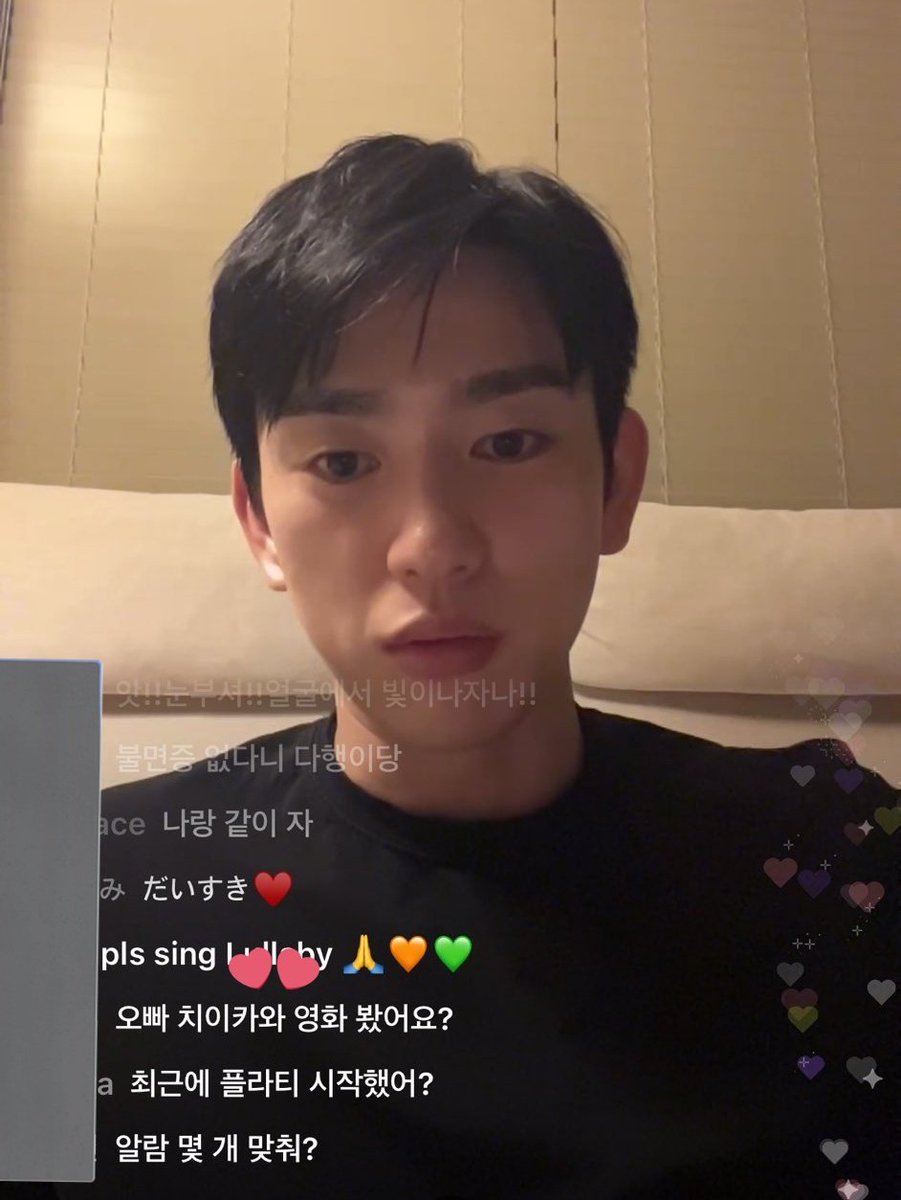 9zzet's tweet photo. 아니 박진영한테 치이카와 영화봤냐는 질문이 진짜 개터짐 https://t.co/Y1VFrzhxPF