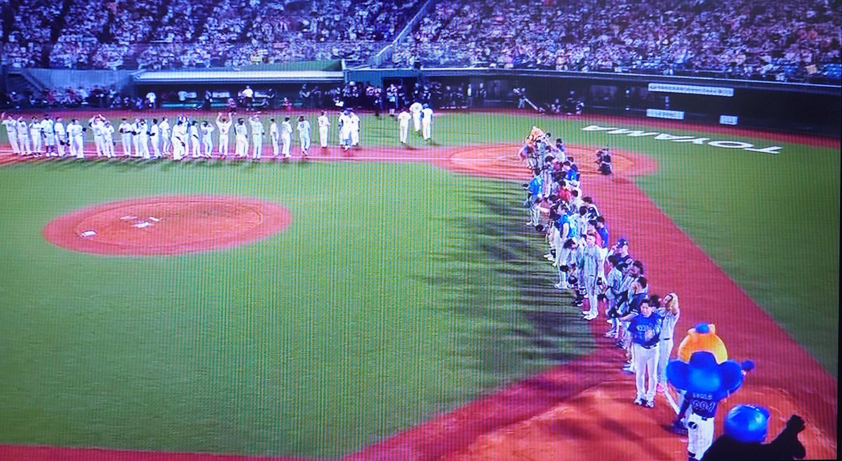 shakaijin_base's tweet photo. プロ野球オールスター戦とNHK紅白歌合戦は、昔ほどのワクワク感がなくなった。

なんでやろ…🤔 https://t.co/rmgJdkUl3Q