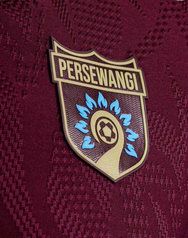 KukuhMujiono's tweet photo. Persewangi punya warna klub yang manis kalo dijadiin jersey. Musim depan berkolaborasi dengan NOTO. Udah ada teaser-nya dikit-dikit diliatin kainnya. Makin menarik ditunggu. 

Klub x apparel mana lagi yang patut dipantau nih? https://t.co/yq1hCxYKq7