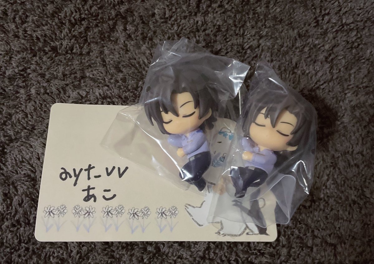 ayt_vv's tweet photo. @k_byakkooooo 初めまして、こんばんは。お声掛けありがとうございます。
諸伏2:萩原2の交換でお間違えなかったでしょうか？
よろしければぜひ梅田で交換をお願い出来ればと思います！
お取引のためフォロー失礼してもよろしいでしょうか？
ご検討頂ければ幸いです。 https://t.co/g03q7AU079