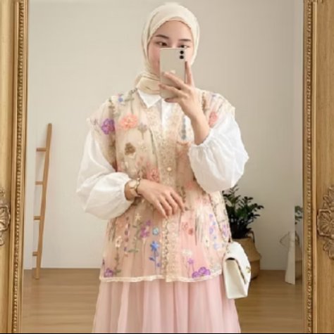 ALegia28's tweet photo. Pertemukan aku dengan ciwi ciwi yang lagi cari blouse cakep under 70K
Bis abanget lihat ini cantik banget woyy sumpah 
https://t.co/iB6j2Y4vT4
#affiliateshopee #review #fashion #blousewanita #rekomendasi https://t.co/tqJ8VSzp3H