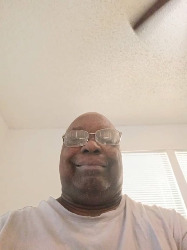 khglove2000's tweet photo. You on snap? https://t.co/gt4Kuhztp9