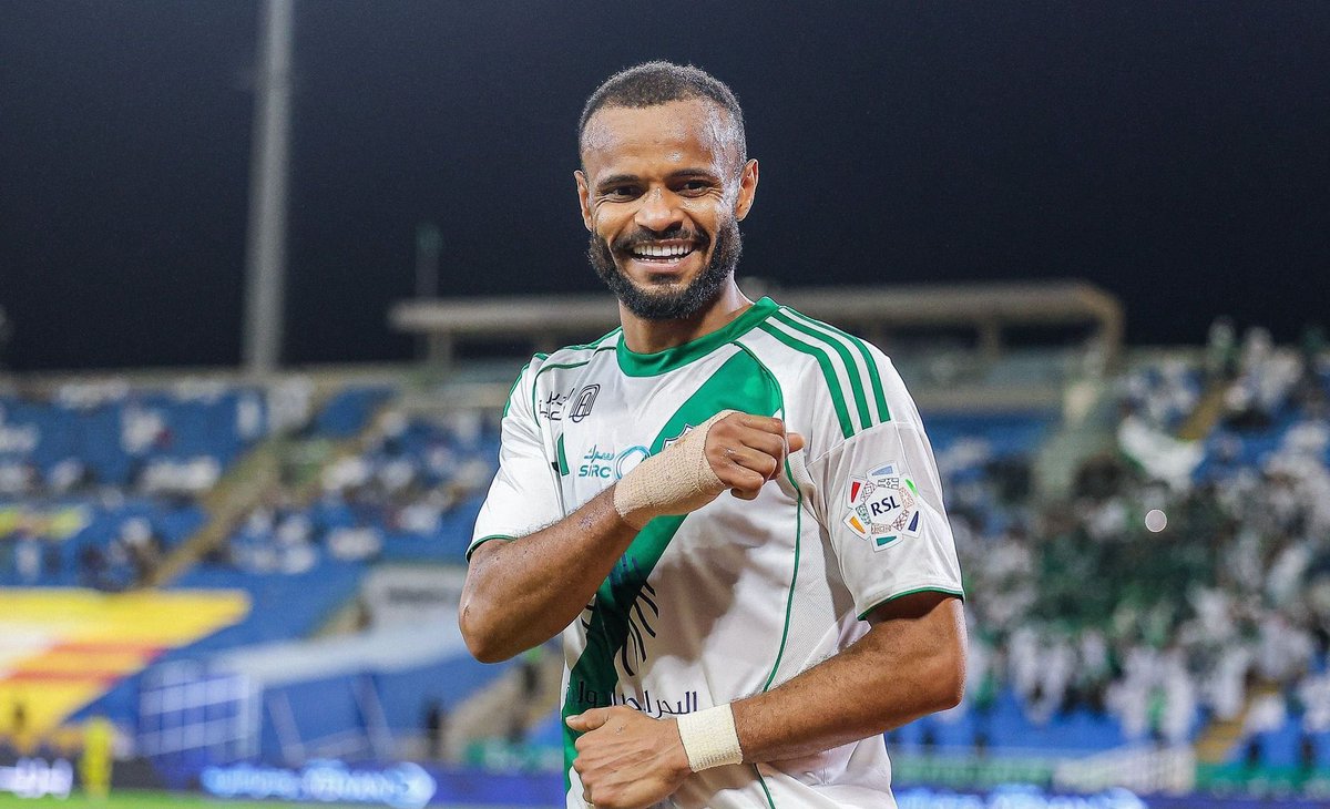 ماكس الهلالي tweet media
