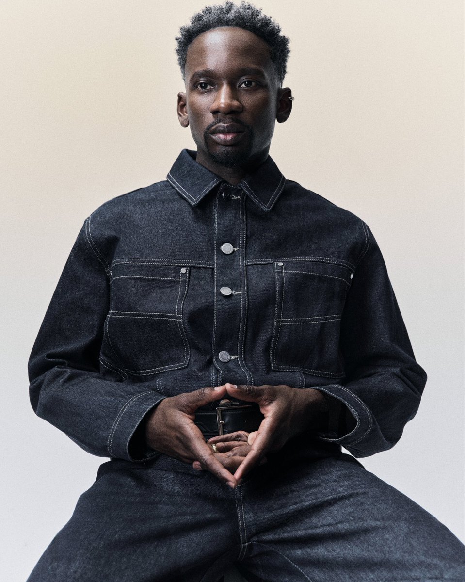 beterdays_ahead's tweet photo. Mr Eazi spent GH₵4.3M on IIL shares in May 2026.

Those same shares are worth GH₵40.9M today. 💡

The man made GH₵36.6M profit in about 2 months. 😂

Bought at GH₵0.09.
Now trading at GH₵0.86.
That's an 856% return.

Imagine spending GH₵4.3M and walking away with GH₵40.9M.

That's not investing. That's a heist. 💀

And the man is a musician, not a stockbroker. 😅

Not financial advice. Returns not guaranteed. DYOR.