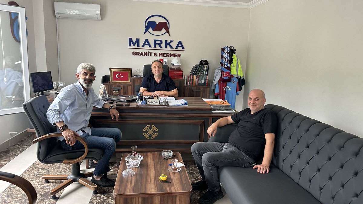 SALHZTEL's tweet photo. Bordo Mavi Yapı Denetim Firma Sahibi Aydın Demirci Tuğba Cam Firma Sahibi Yavuz Yanmış Arkadaşlarımız misafirimizdi ilgilerine teşekkür ediyorum https://t.co/sx4RvncNeL