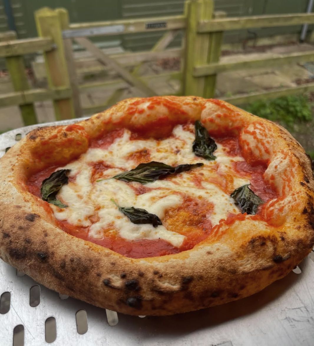 HarrogateBrewCo's tweet photo. PIZZA @ THE TAPROOM 🍕 🍕 🍕

Bistro Guy are back at the Taproom dishing out wood fired, sourdough pizzas this Saturday from 5pm! 🎉 https://t.co/qUhVKM05T7