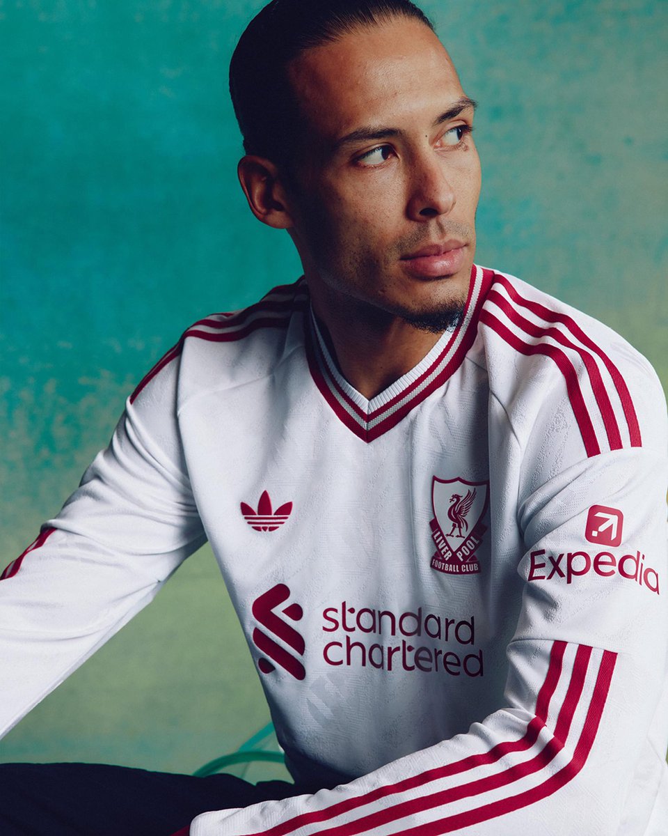 goal's tweet photo. Liverpool’s new 80s throwback kit debuts today against Wrexham in NYC! 🔴👕

📷 https://t.co/fZKOazRup6 https://t.co/FRpu1pdQJC