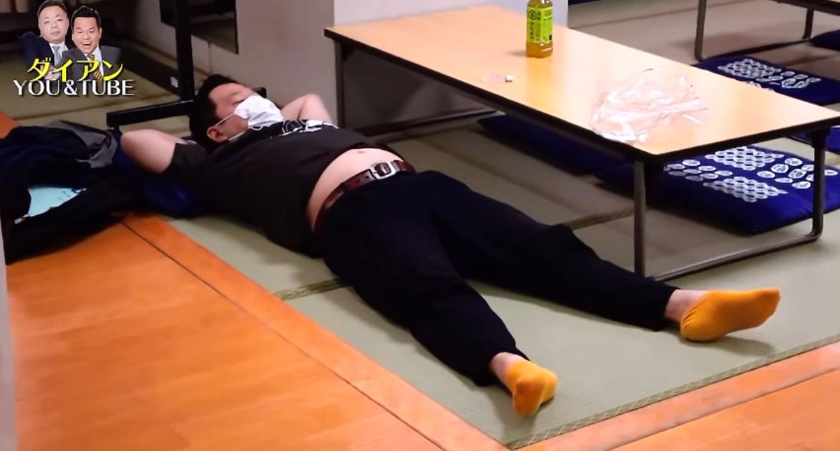 66666hyde66666's tweet photo. 寝ても寝ても眠い https://t.co/sMOj7K1Yu3