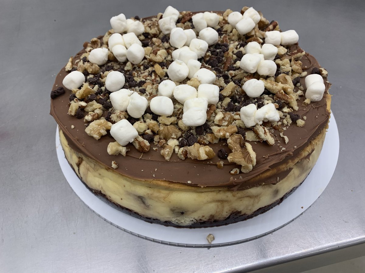 LuckeeDutch's tweet photo. Luckee Dutch Bakery is featuring this week fresh in season Red Haven Peach Kuchen from Melcher’s Farm while it lasts! https://t.co/F0eaxqBwxX
