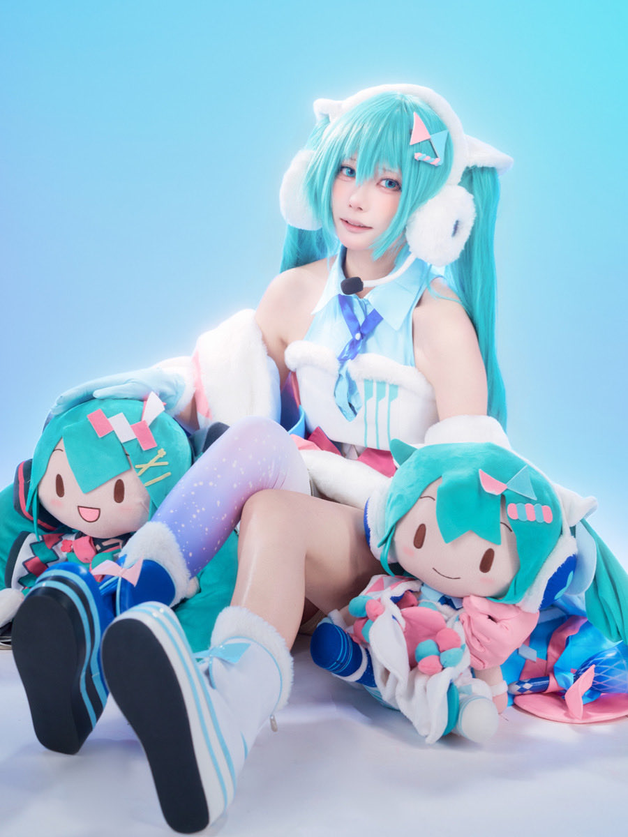 madoka013939's tweet photo. ミクちゃんたち！
 #初音ミク  #cosplay https://t.co/2pAwwzvzTu