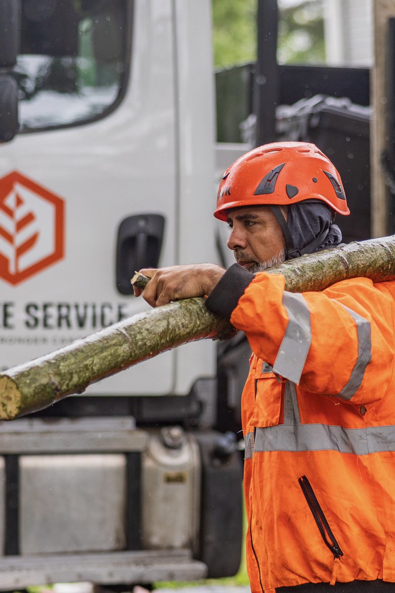 KJTreeService's tweet photo. Rain or shine, our commitment doesn’t change.

When storms create hazardous conditions, our team is ready to respond with the experience, equipment, and professionalism needed to restore your property safely.

#ctstorm#247service#stormdamage#connecticutstorm#rainorshine https://t.co/r4bwwcEn6z