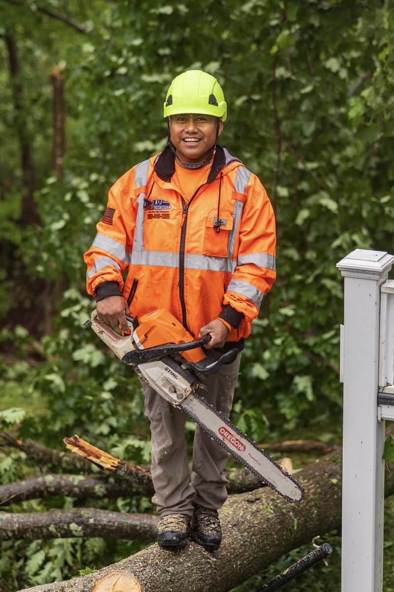 KJTreeService's tweet photo. Rain or shine, our commitment doesn’t change.

When storms create hazardous conditions, our team is ready to respond with the experience, equipment, and professionalism needed to restore your property safely.

#ctstorm#247service#stormdamage#connecticutstorm#rainorshine https://t.co/r4bwwcEn6z