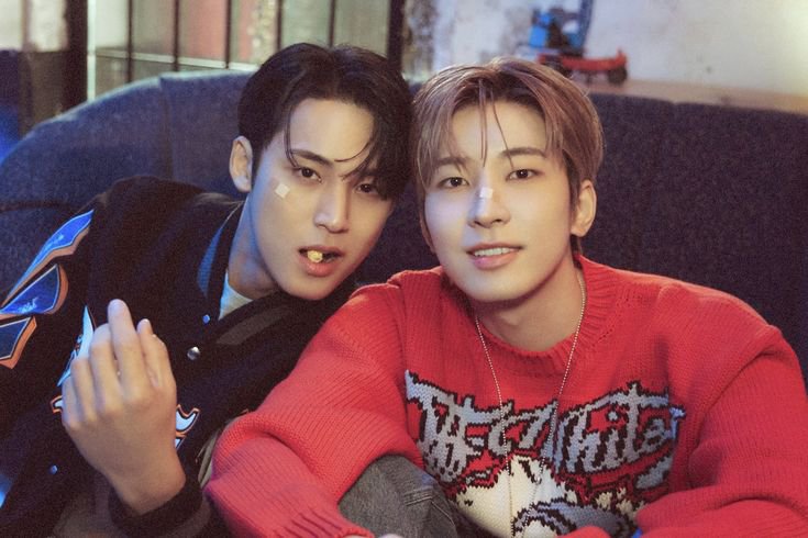 _flowernwinter's tweet photo. 🥨minwon https://t.co/lFve06PpiC