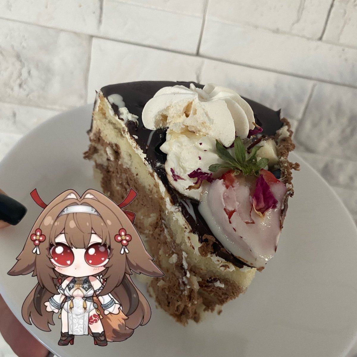 _v30w_'s tweet photo. Mama była z dziadkami u lekarza i kupili tort i mi przywiozła kawał jebańca ｡･ﾟ･(ﾉ∀`)･ﾟ���｡Niestety bez popijania Dzikiem💔 https://t.co/sgTXHo1DlW