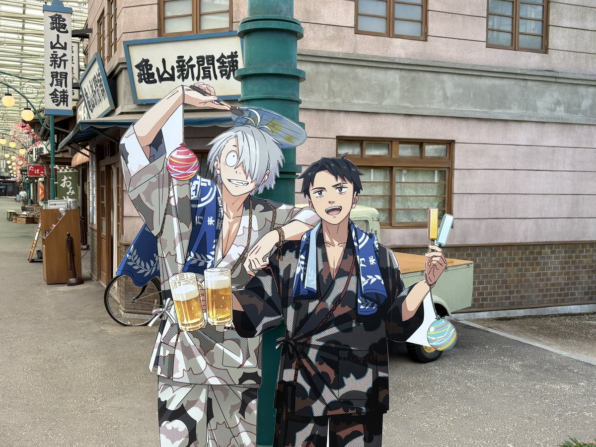 sae_kome's tweet photo. 入口の父達パネル、昨年は白縁があったのが今年は無しのカット方法だったので、上半身のみ撮影したら『存在している』感があってとても良かったです。 https://t.co/GUMJJkCAPm