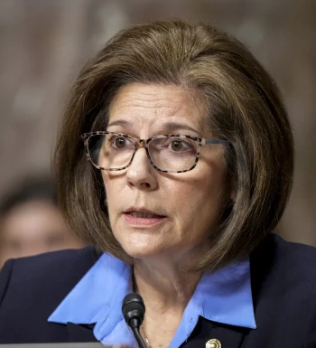 BitcoinArchive's tweet photo. 🇺🇸 U.S. TREASURY SLAMS SENATOR CORTEZ-MASTO CLARITY ACT PROPOSAL 👀

🔸 Does not preserve law enforcement’s ability to prosecute bad actors. 

🔸 Guts protections for software developers and greenlights new liabilities. 
—Treasury spokesperson

🫡 @jenn_rosenthal https://t.co/RL1tJCKIkR
