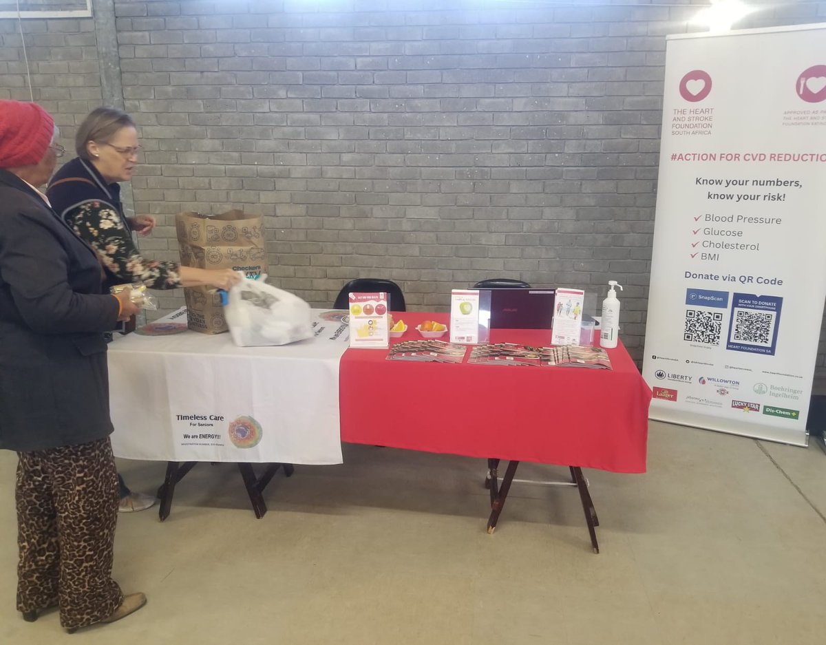 SAHeartStroke's tweet photo. Our Cape Town team out at Timeless Care for Seniors for our monthly Mended Hearts and Stroke Group meeting, aimed at providing educational and emotional support to heart attack and stroke survivors. 📷 #HSFSA #HeartHealth #MHSG #brainhealth #healthylifestyle https://t.co/qedZoUPTy3