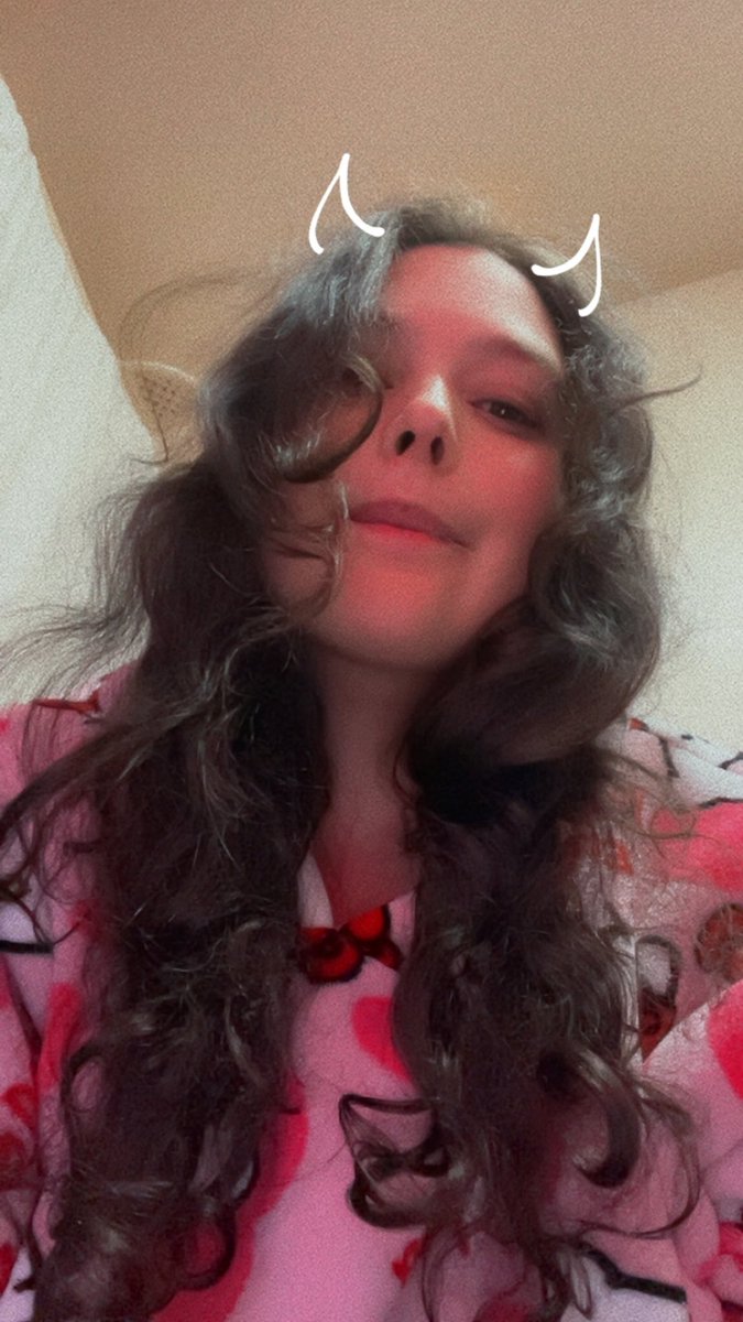 kirrassore's tweet photo. My hair feels so prettyyyy ✨🥹 #hellokitty #hair #meow #chud https://t.co/ffI0WyQM6c