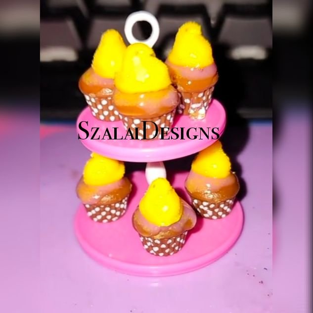 SzalaiDesigns's tweet photo. https://t.co/VzQs6cs1ue
I got so happy seeing i got the peeps cupcakes
That was the one I wanted the most out of all of them
#miniverse #miniversemakeitmini #miniversemakeitminifood #miniversecreator #art #artist #artistontwitter #artistonx #creatives https://t.co/tZlVEqK3kg