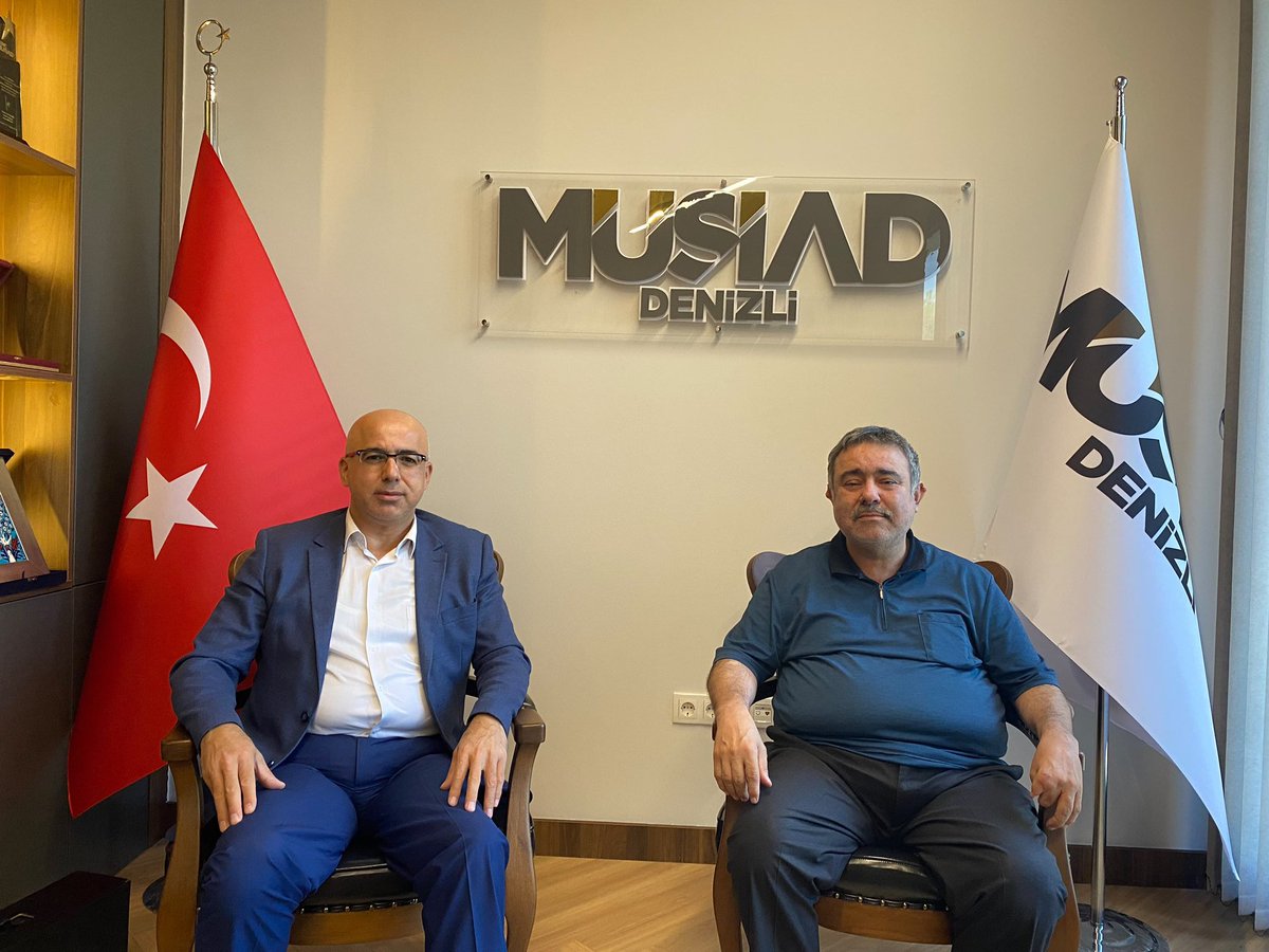 denizliash's tweet photo. Aile ve Nüfus On Yılı kapsamında İl Müdürümüz Ekrem Boran, MÜSİAD Denizli Şube Başkanlığını ziyaret etti. 

Yapılan ziyarette;  Aile ve Sosyal Hizmetler Bakanlığımız tarafından Evlenecek Gençlerin Desteklenmesi Projesi kapsamında ilimizde yürütülen çalışmalar hakkında değerlendirmelerde bulunuldu. Proje ile gençlerin evlilik sürecine daha güçlü bir şekilde hazırlanmaları, aile kurumunun desteklenmesi ve sürdürülebilir aile yapısının güçlendirilmesine yönelik yürütülen eğitim, danışmanlık ve rehberlik hizmetleri hakkında bilgi paylaşımı gerçekleştirildi.

Kıymetli ev sahiplikleri için, Şube Başkanı Sayın Engin Boyacı ve Yönetim Kurulu üyelerine teşekkür ederiz.
@tcailesosyal 
@ekremboran80