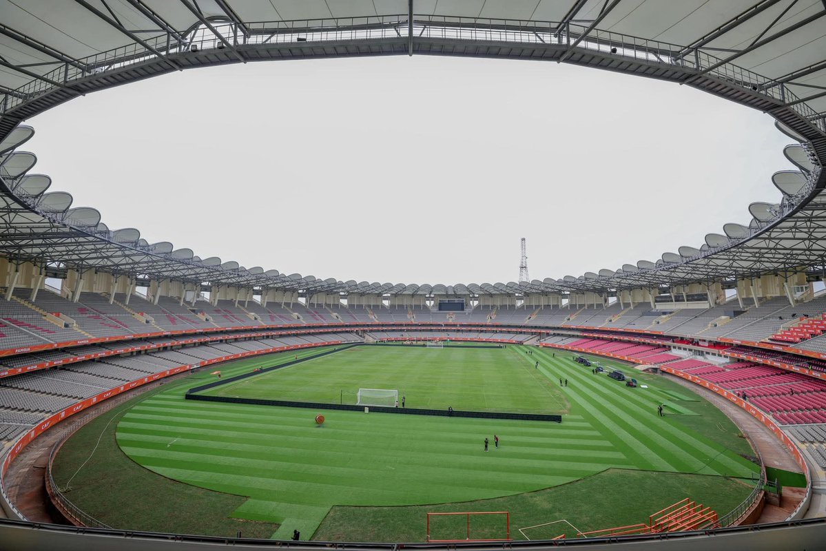KasaraniStadium's tweet photo. ⏪🇰🇪 𝗘𝗫𝗔𝗖𝗧𝗟𝗬 𝗢𝗡𝗘 𝗬𝗘𝗔𝗥 𝗔𝗚𝗢 𝗧𝗢𝗗𝗔𝗬! 🏆

We stood on the brink of history as Kenya proudly prepared to host the #CHAN2024 tournament on home soil! ⚽🔥

A moment of pride. A moment we'll never forget 🙌 https://t.co/IAXQct2e8B