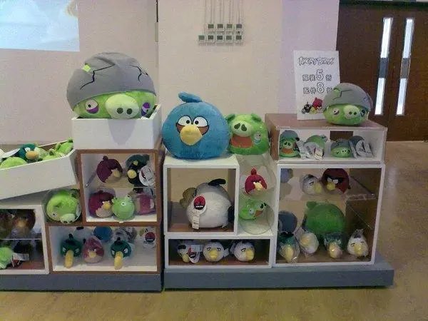 _EverythingAB's tweet photo. The regular Commonwealth Angry Birds plush you know and love weren't released officially in mainland China. Instead, a licensed company going by Promotional Partners Worldwide put into production plush that are essentially copies of Commonwealth's patterns. (1/3) 🧵 https://t.co/fMOl5zd1P9